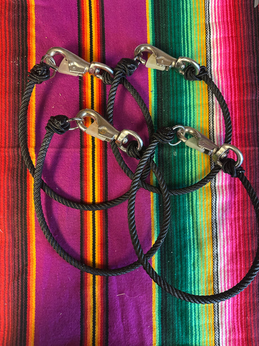 Black lariat loop with glow bull snap