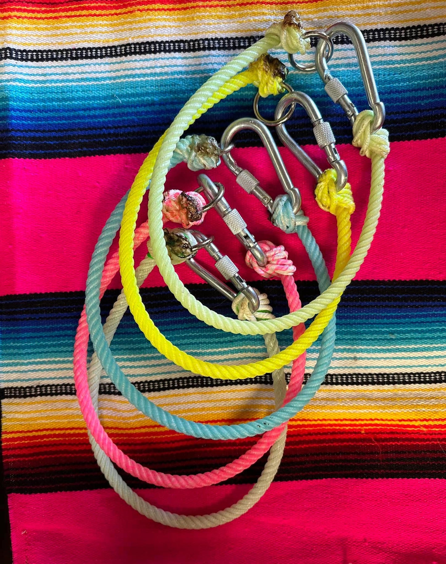 Single Loop Lariat Rope Clip Bucket Hanger ( Cowboys duct tape!)